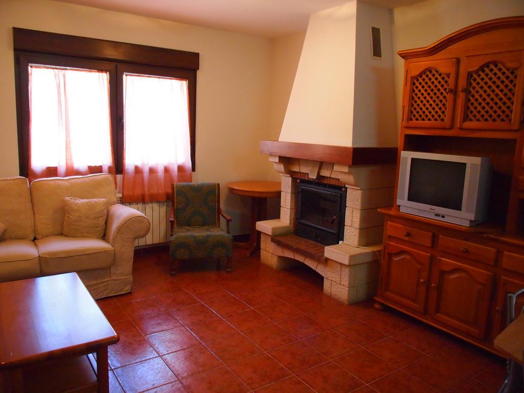 Casa Luna Lunera Ayllon Exterior photo